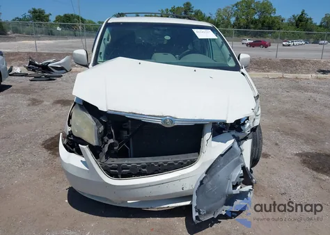 2009 Chrysler Town & Country Touring from USA, damaged, VIN 2A8HR541X9R584881